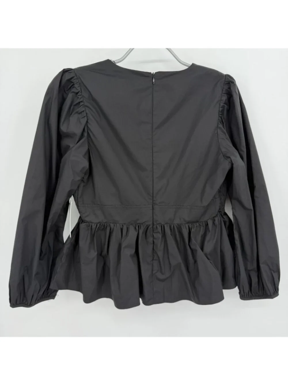 Hyacinth House by Tuckernuck Black Puff Sleeve Elaina Blouse size M Medium NWT